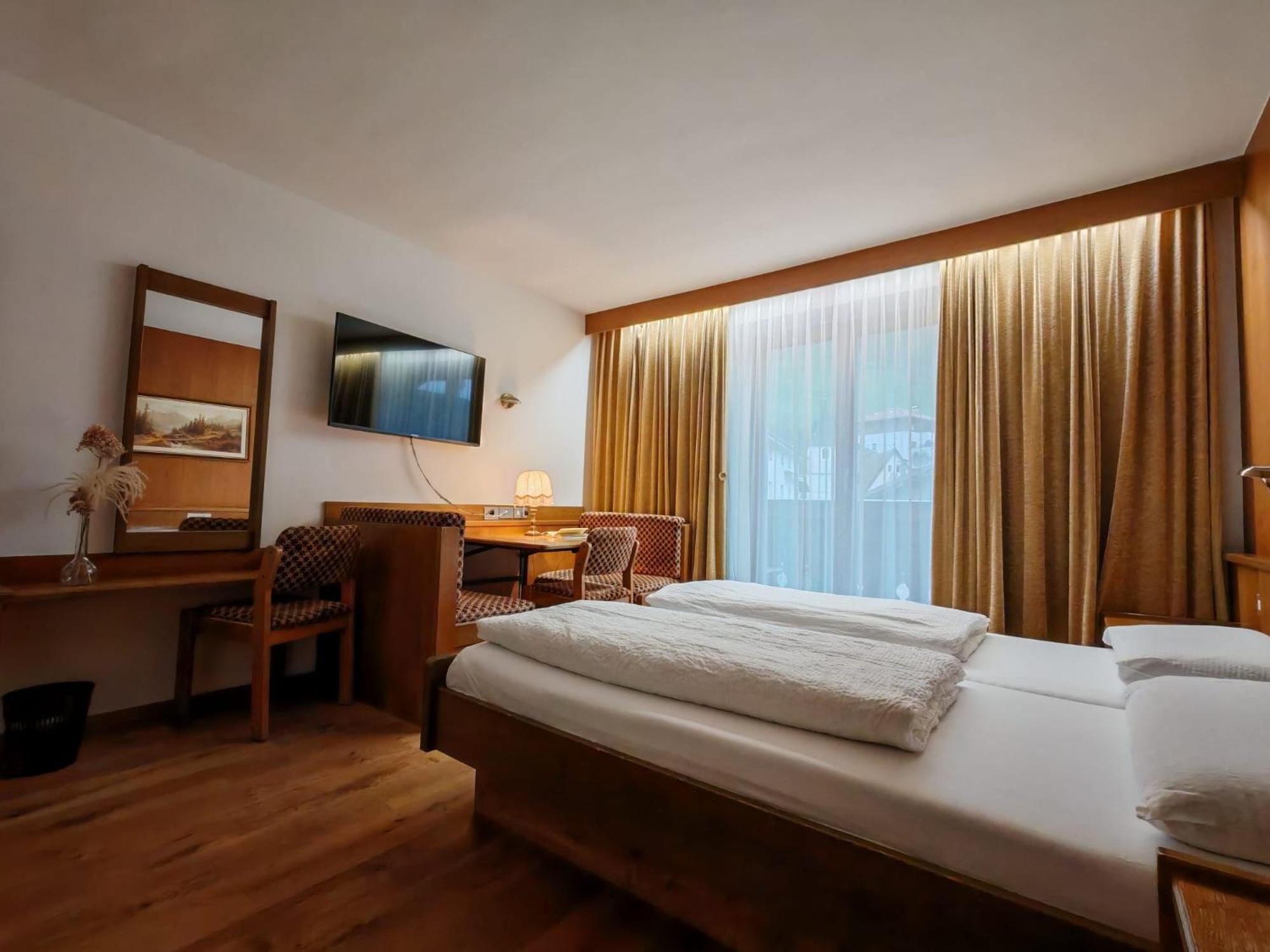 Hotel Alpenblick Sarentino Ngoại thất bức ảnh