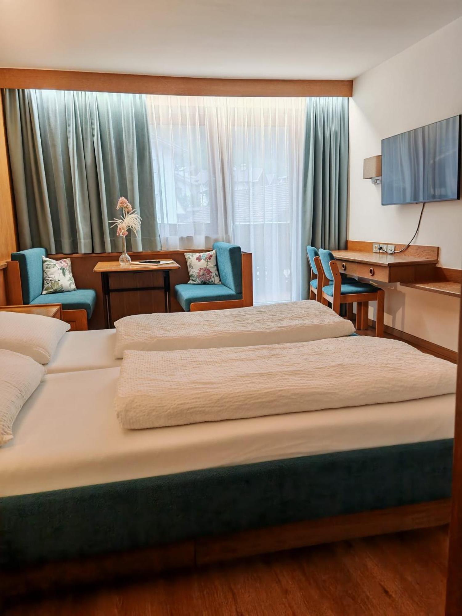 Hotel Alpenblick Sarentino Ngoại thất bức ảnh