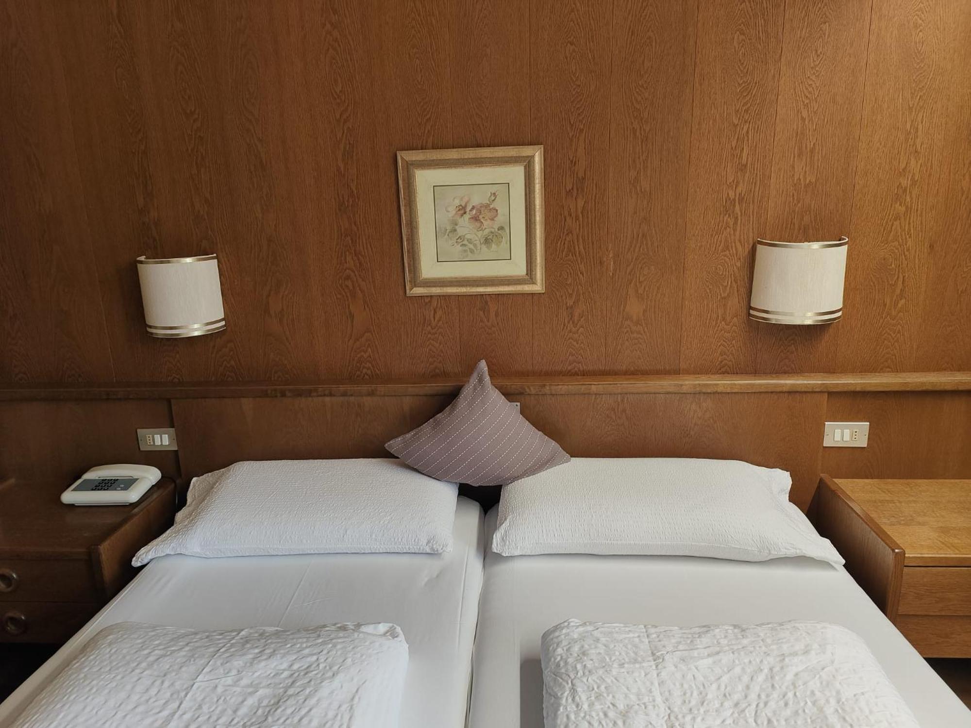 Hotel Alpenblick Sarentino Ngoại thất bức ảnh