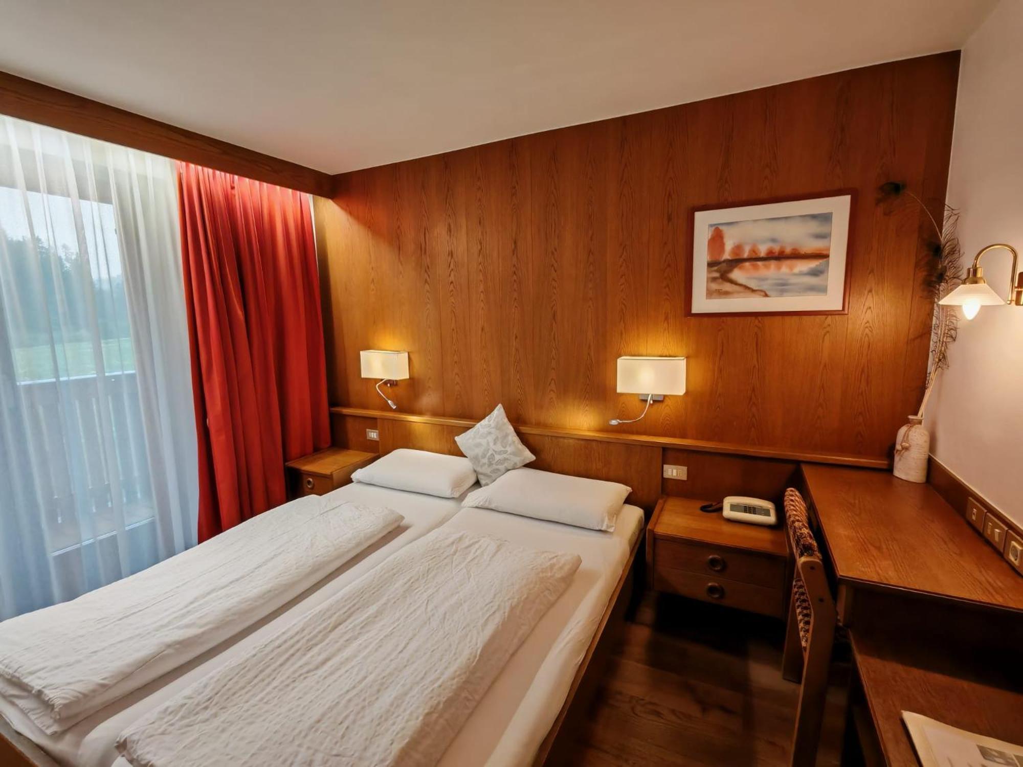 Hotel Alpenblick Sarentino Ngoại thất bức ảnh