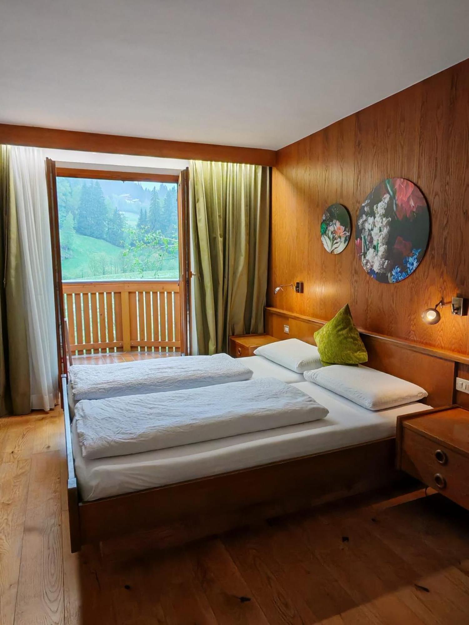 Hotel Alpenblick Sarentino Ngoại thất bức ảnh