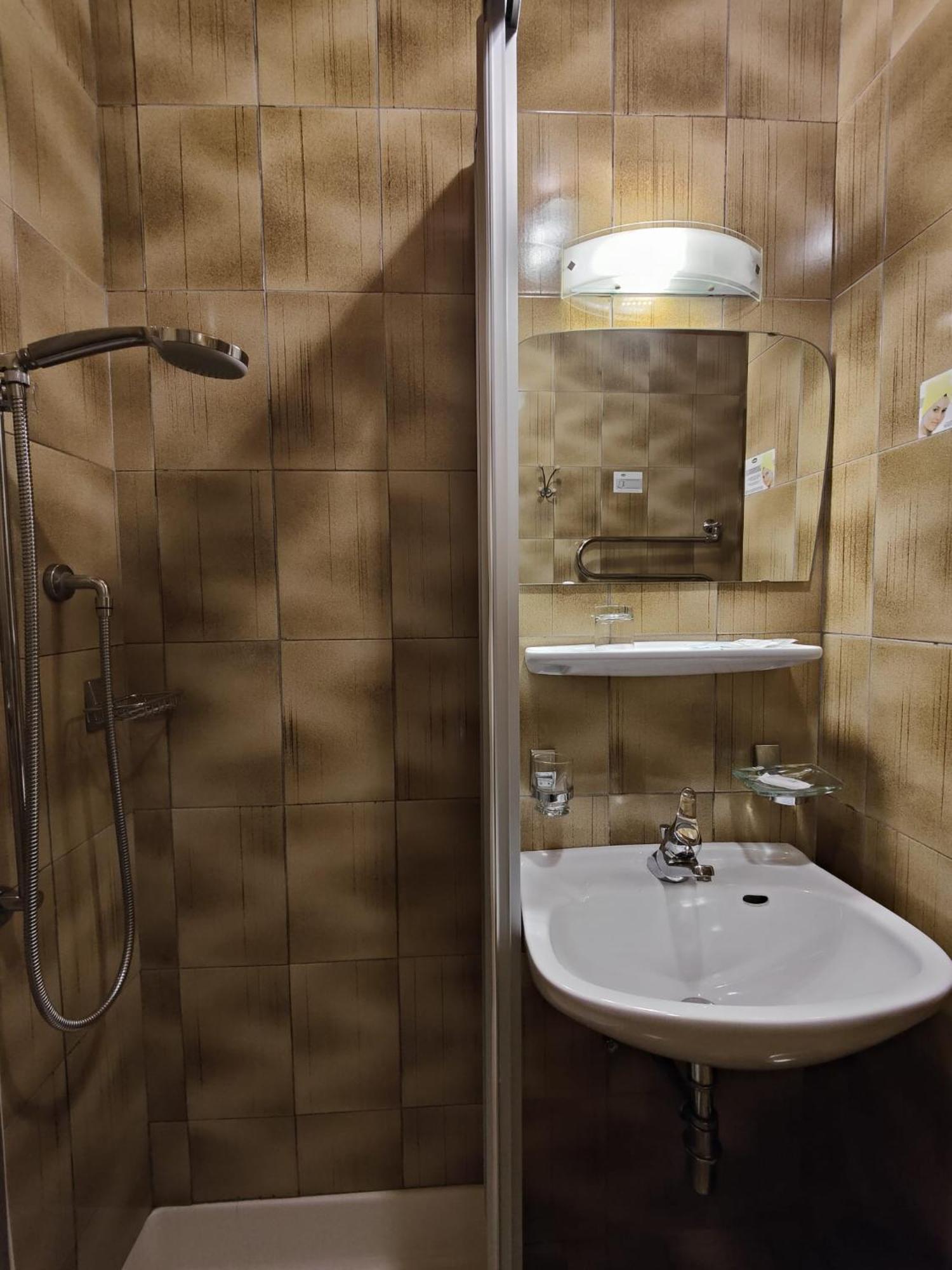 Hotel Alpenblick Sarentino Ngoại thất bức ảnh